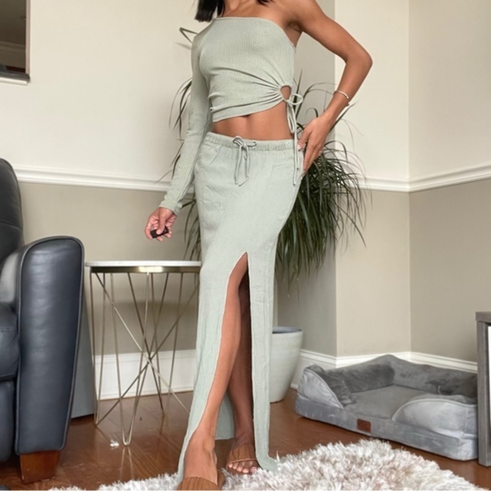 Forever 21 Double Slit Maxi Skirt